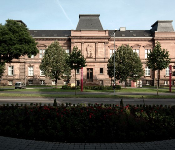 nero_fassade_rlmtrier, © Th. Zühmer Tim Hufnagel nero_fassade_rlmtrier, © Th. Zühmer Tim Hufnagel