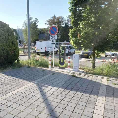 Charging station, © Nicole Zimmer Charging station, © Nicole Zimmer