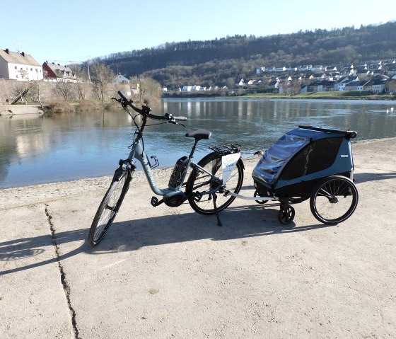 Rad mit Anhänger, © Nicole Zimmer Rad mit Anhänger, © Nicole Zimmer