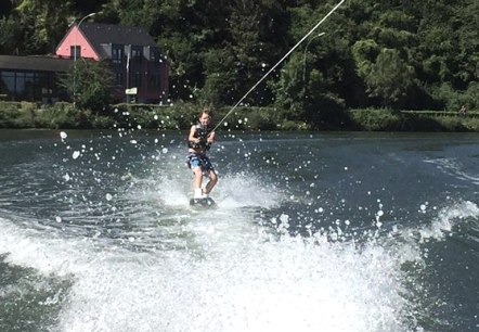 Ski2, © Ski Nautique Grevenmacher Ski2, © Ski Nautique Grevenmacher