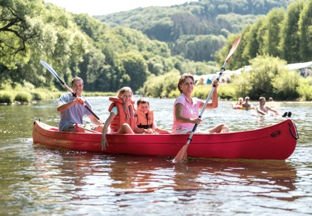 Mit dem Kanu auf der Sauer, &copy; Felsenland S&uuml;deifel Tourismus GmbH, Dominik Ketz