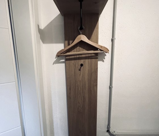 Garderobe, &copy; Lames