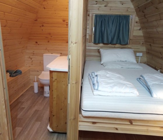 Bett+Toilette, &copy; Becker