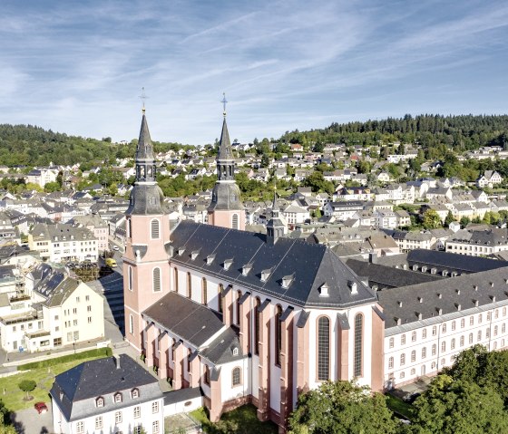 Pr&uuml;m with St. Salvator Basilka, &copy; Eifel Tourismus GmbH