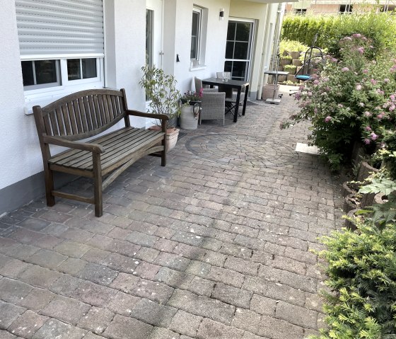 Aussen 2, &copy; Zengerling