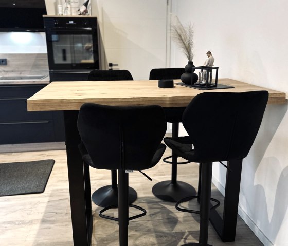 Esstisch+K&uuml;che, &copy; Lames