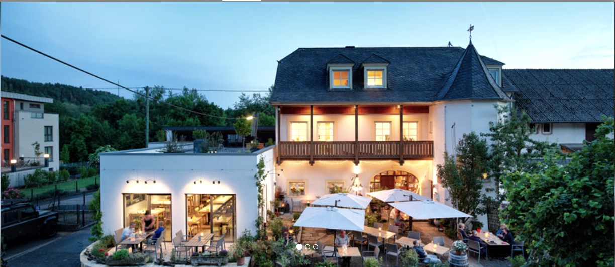 Weinpatenfest im Weinberg mit Wingerts-Raclette, &copy; Johannishof