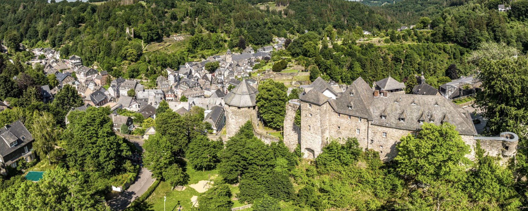 View of Monschau with castle, © Eifel Tourismus GmbH, Dominik Ketz