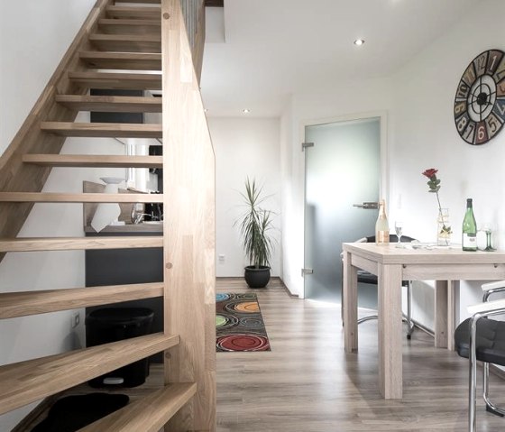 Kueche_Eingang_mit_Essbereich, &copy; Monika Kunze