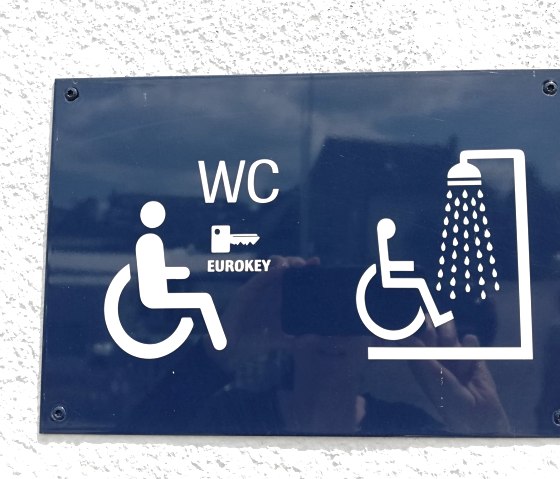 Behindertengerechte Sanitäranlage, © Deutsch Luxemburgische Tourist Information