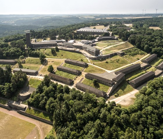 Uitzicht op Vogelsang IP vanaf de Eifelsteig, © Eifel Tourismus/D. Ketz