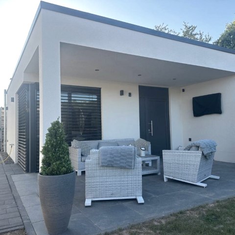 Au&szlig;en 1, &copy; Lames