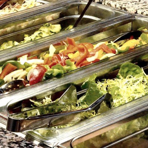 Salatbuffet, © Schönfelderhof