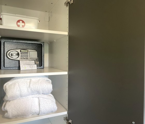 Safe, &copy; Zengerling